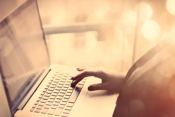 Direito de imagem online e curso de direito digital: protegendo sua identidade na era digital