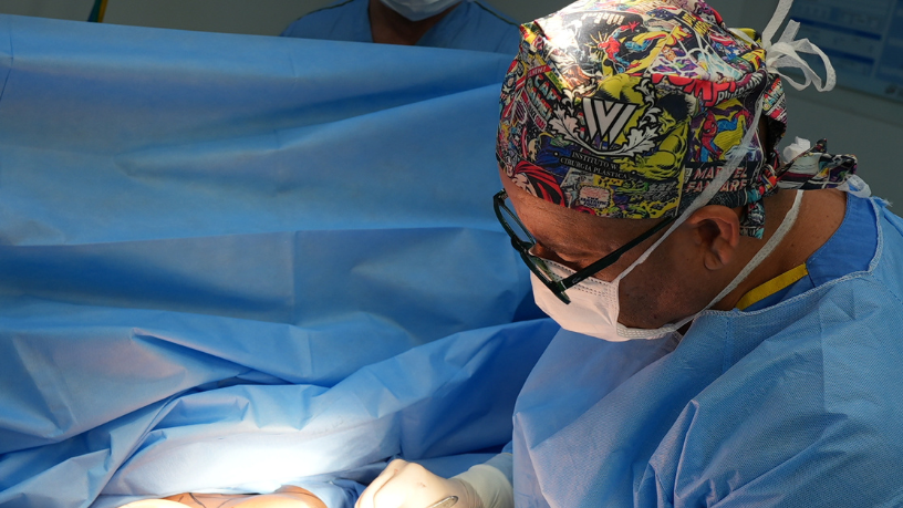 Para Gilberson Wanderley Silva, a cirurgia pós-bariátrica vai além da estética: é sobre reconstruir a autoestima.