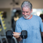 Fortalecimento muscular após os 40 anos é essencial para manter vitalidade e prevenir doenças, explica Gustavo Luíz Guilherme Pinto.